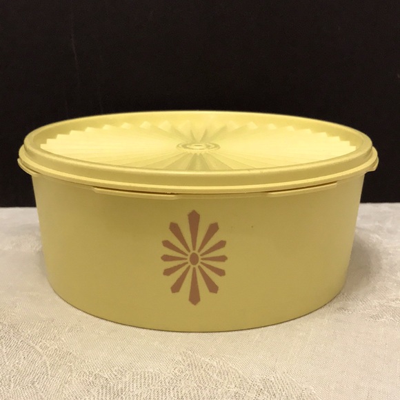 Tupperware Other - Vintage Tupperware Canister Gold
